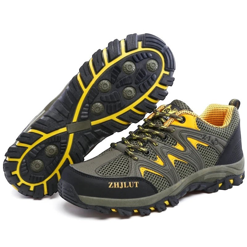 Chaussures de randonnée femme gris et jaune conçues pour la performance et la stabilité.