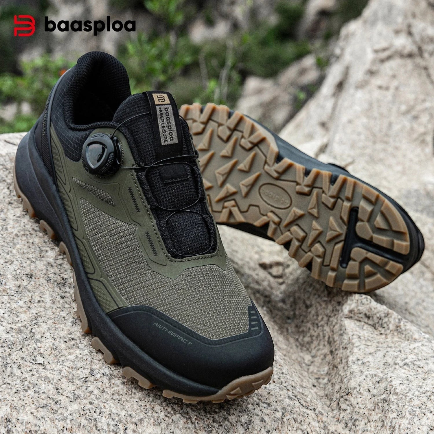 Chaussures de randonnée pour homme avec semelle crantée offrant une excellente adhérence sur différents types de terrains.