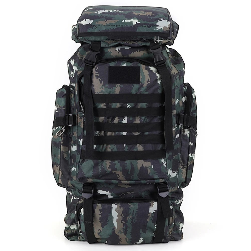 Sac à dos de randonnée Passion Randonnée 80 L à motif camouflage, fabriqué en tissu 600D, doté de multiples compartiments et d'un système de sangles MOLLE.