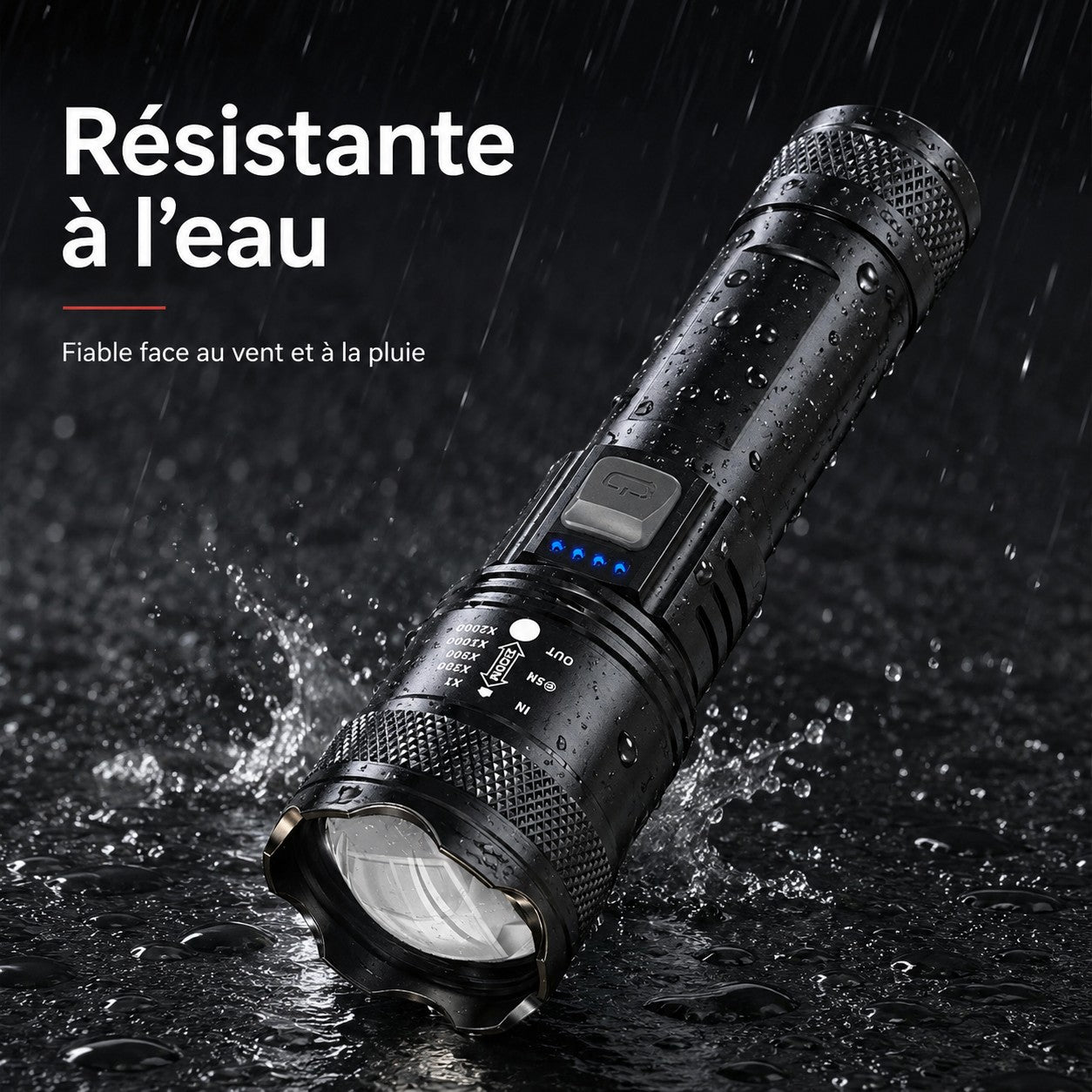 Lampe torche Passion Randonnée résistante à l’eau et à la pluie, conçue pour rester fiable pendant les sorties en randonnée par mauvais temps.