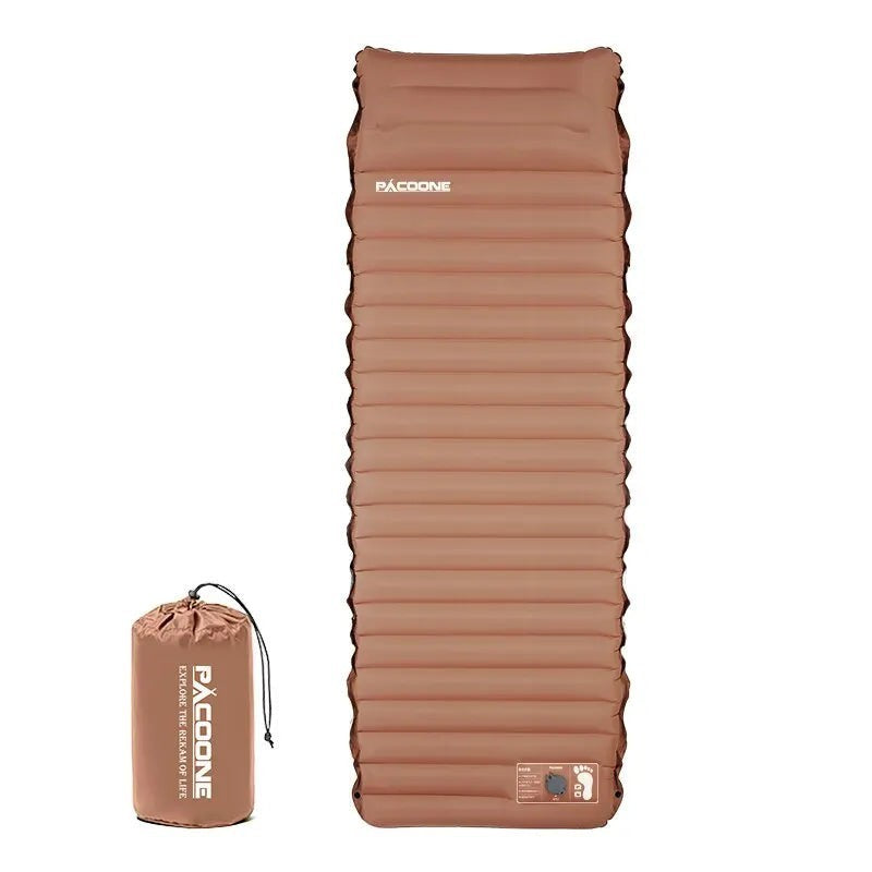 Matelas de camping épais Passion Randonnée ultraléger en nylon TPU marron avec pompe intégrée.