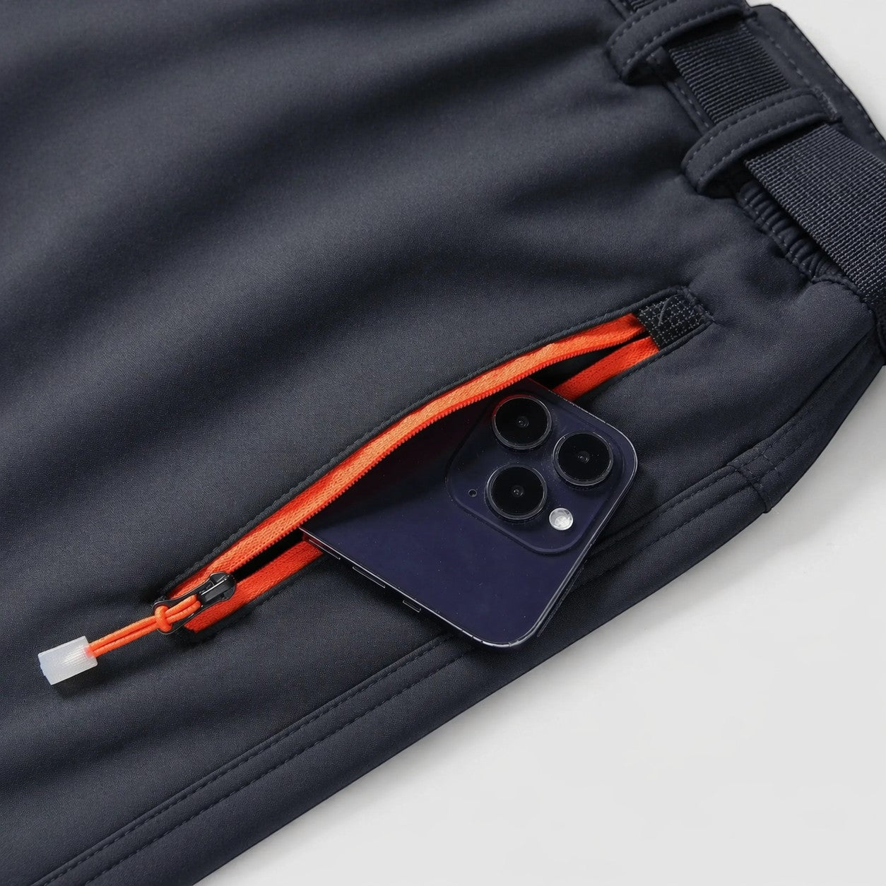 Pantalon de randonnée d'hiver isolant pour homme « Passion Randonnée », gris foncé, avec une poche à fermeture éclair orange