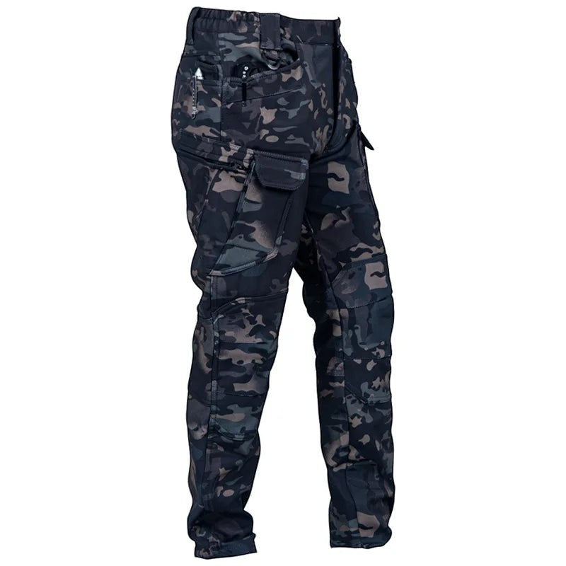 Pantalon de randonnée pour homme Passion Randonnée, noir camouflage, chaud et résistant, doté de nombreuses poches cargo et de genoux renforcés.