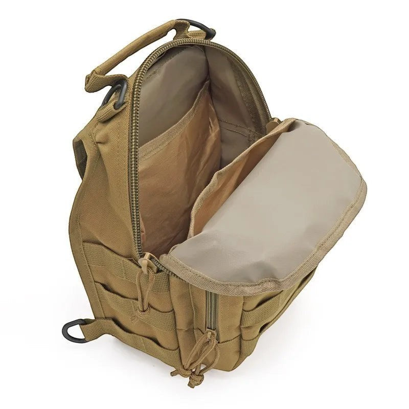 Sac à bandoulière tactique Passion Randonnée de couleur beige, doté de nombreuses poches, en tissu 600D, taille S.