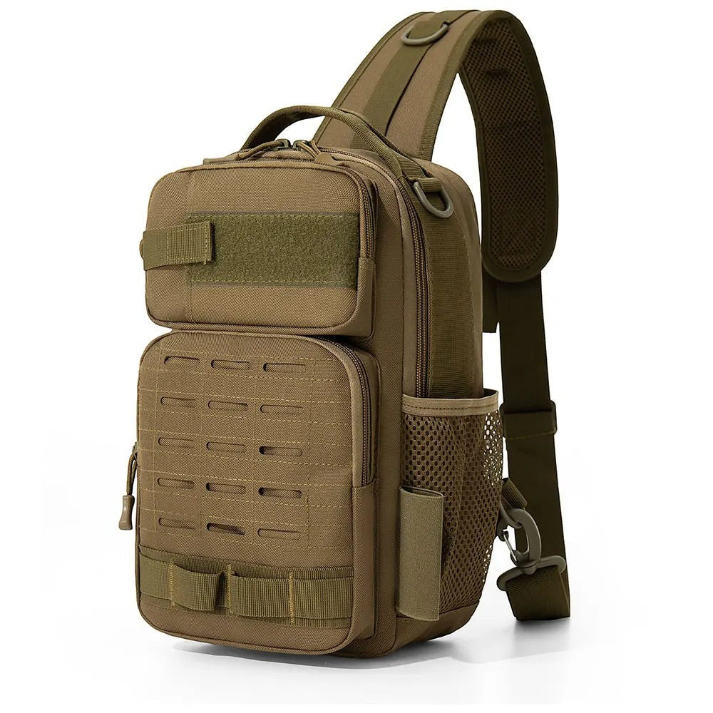 Sac à bandoulière tactique Passion Randonnée en tissu Oxford kaki, doté de multiples compartiments et d'une bandoulière rembourrée, idéal pour les activités de plein air.