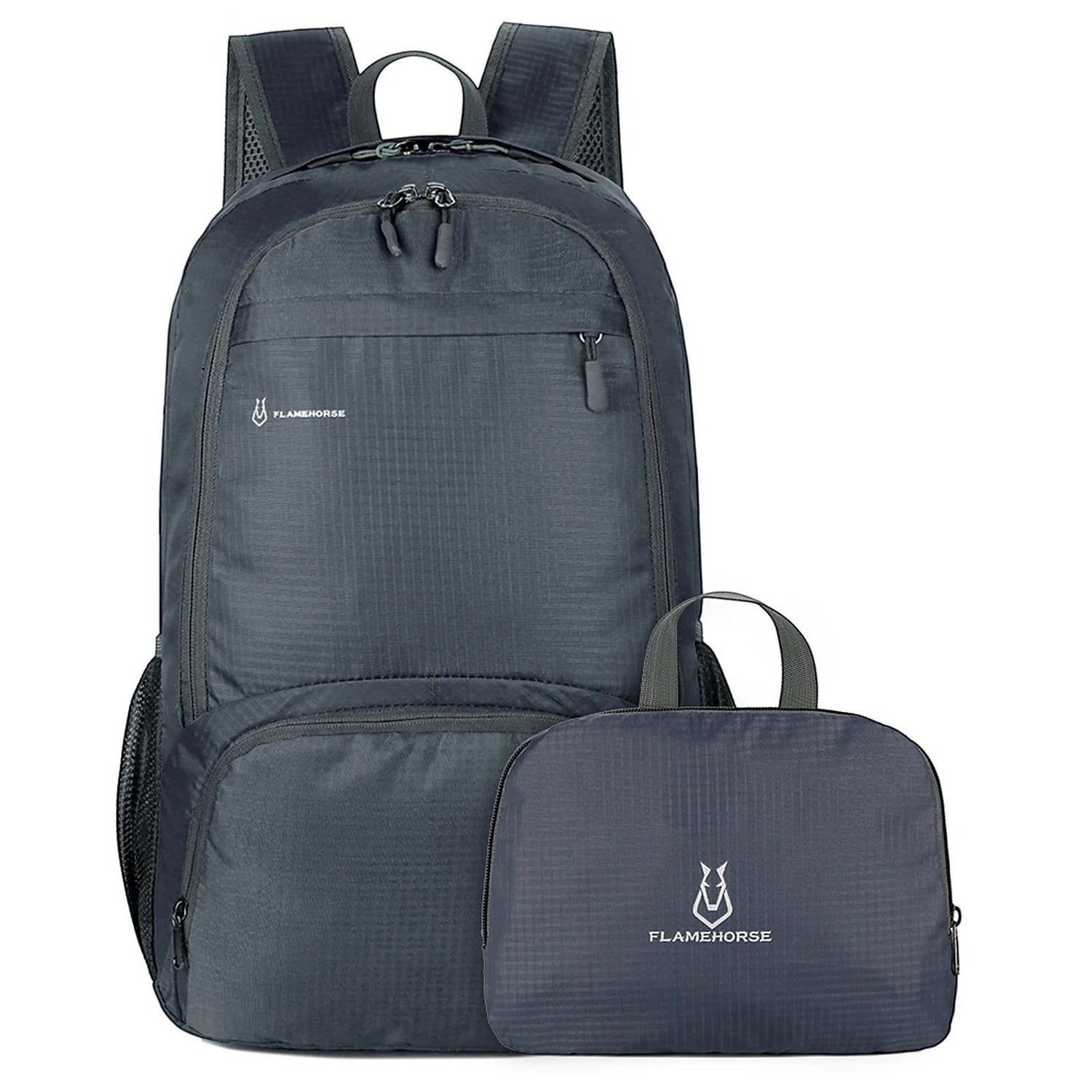 Sac à dos pliable en nylon imperméable et léger « Passion Randonnée » gris pour femme, avec une petite pochette.