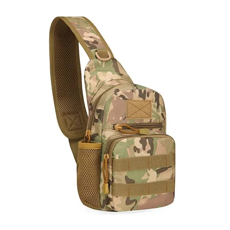 Sac bandoulière Passion Randonnée en nylon camouflage, avec porte-bouteille en filet et sangles MOLLE, pour la randonnée en plein air.