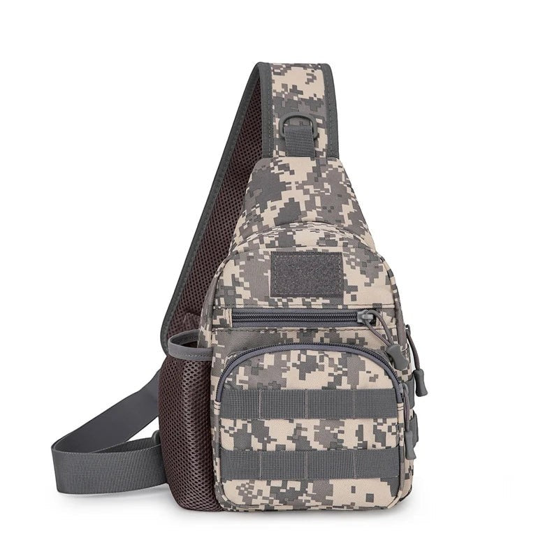 Sac bandoulière Passion Randonnée en nylon, motif camouflage numérique gris, avec porte-bouteille et sangles MOLLE.