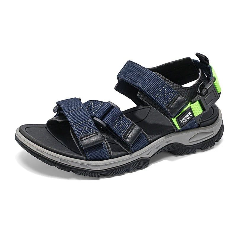 Sandales de randonnée Passion Randonnée pour homme, bleu marine et vert citron, avec sangles réglables et tige en polyester respirant.