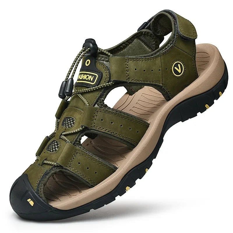 Sandales de randonnée pour homme Passion Randonnée en cuir synthétique vert, avec sangles réglables et semelle en caoutchouc.