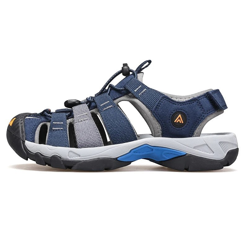 Sandales de randonnée pour homme Passion Randonnée, bleu marine et grises, respirantes, avec des lanières à séchage rapide et une semelle en caoutchouc.