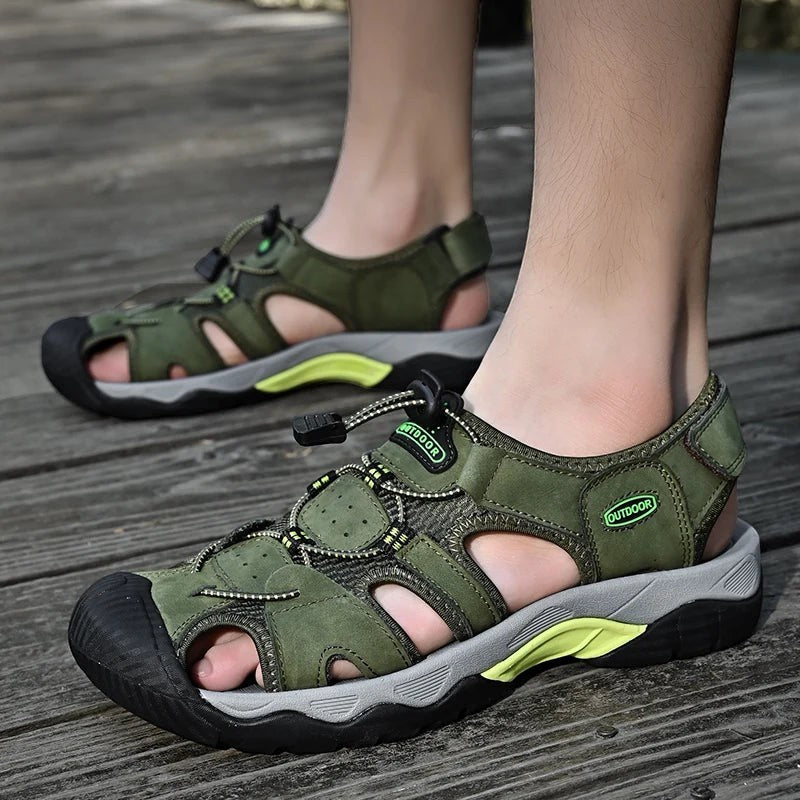 Sandales de randonnée pour homme Passion Randonnée en cuir vert respirant, avec semelle en caoutchouc et lacets élastiques.