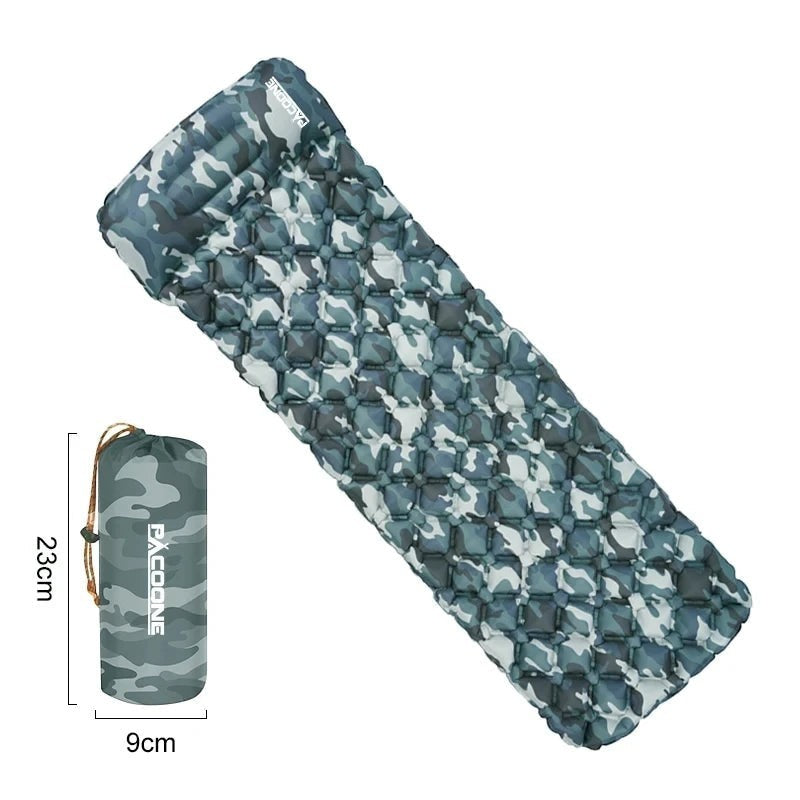 Matelas gonflable ultraléger Passion Randonnée, motif camouflage, compact et pliable, idéal pour le camping et la randonnée.