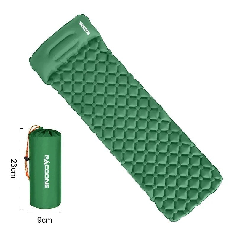 Matelas gonflable vert Passion Randonnée ultraléger à motif losange, compact, idéal pour le camping et la randonnée.