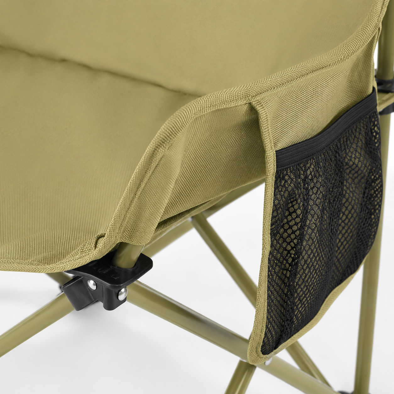 Detail de la structure pliante de la chaise de camping 2 places Passion Randonnee, robuste et legere.