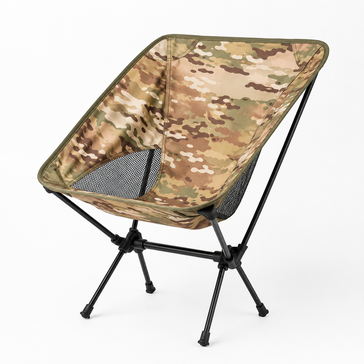 Chaise camping ultralegere Passion Randonnee lors d'une pause en montagne, confort en randonnee.