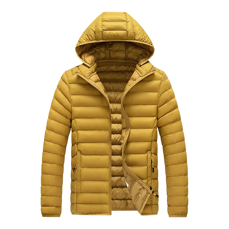 Doudoune trekking homme Passion Randonnee, detail vue de cote, coupe ergonomique.