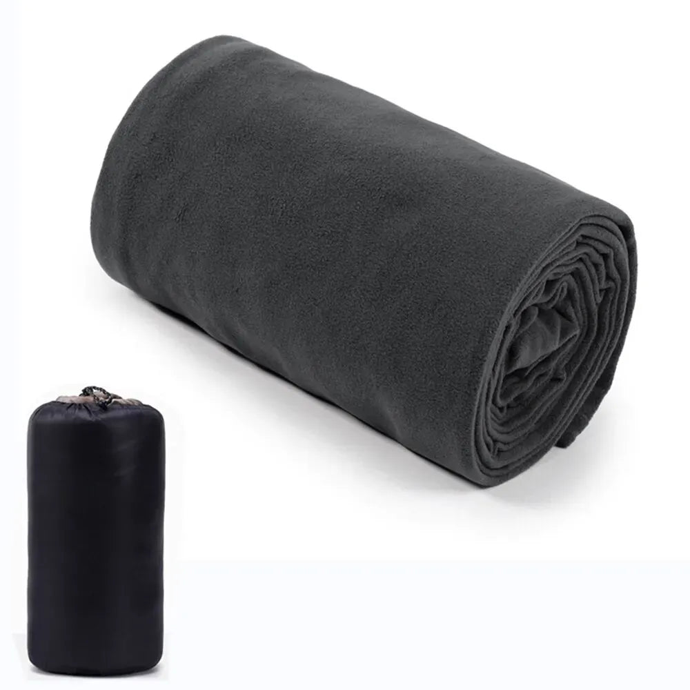 Vue du tissu interieur polaire du drap sac de couchage randonnee Passion Randonnee.