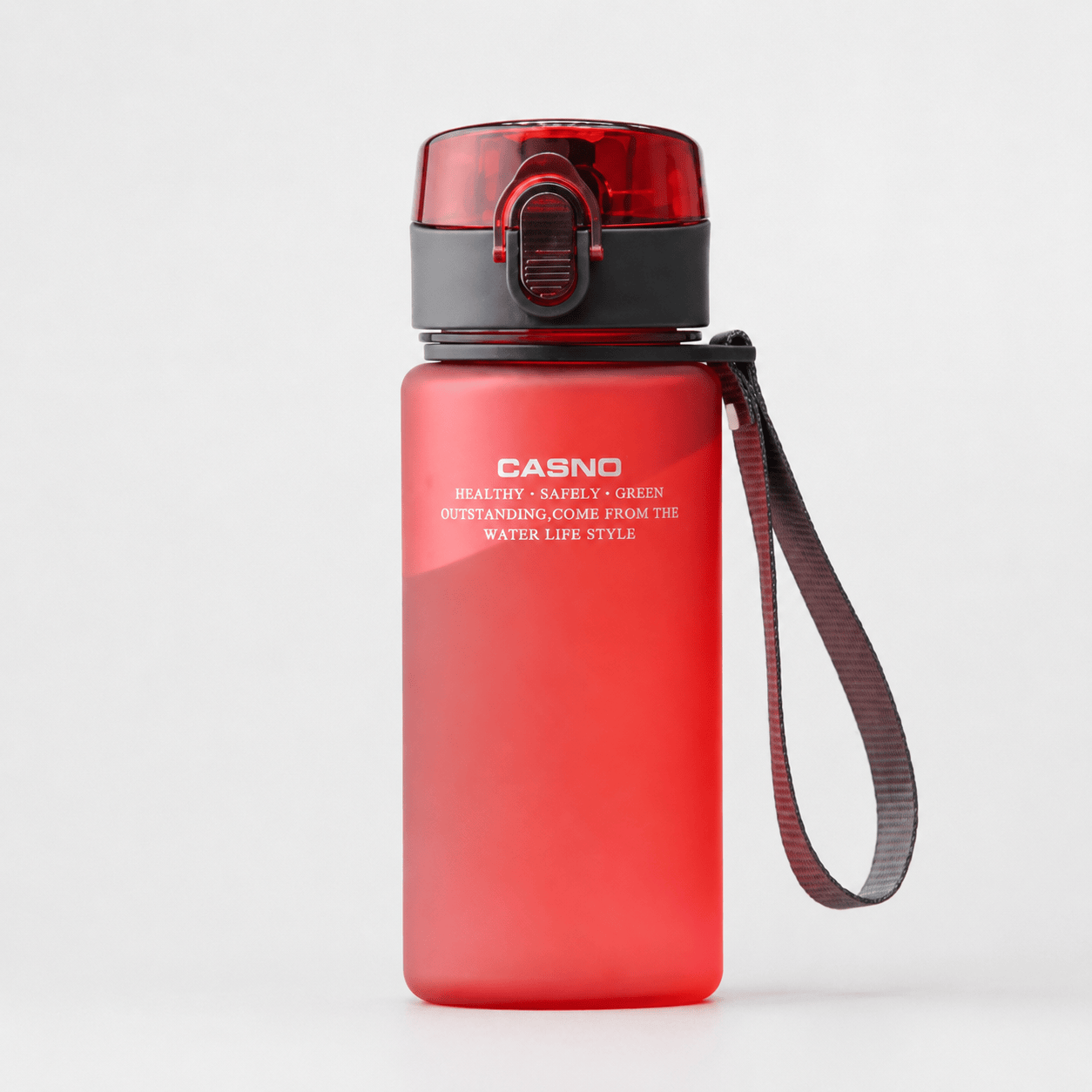 Gourde randonnee compacte 400ml etanche Passion Randonnee utilisee sur sentier de montagne.