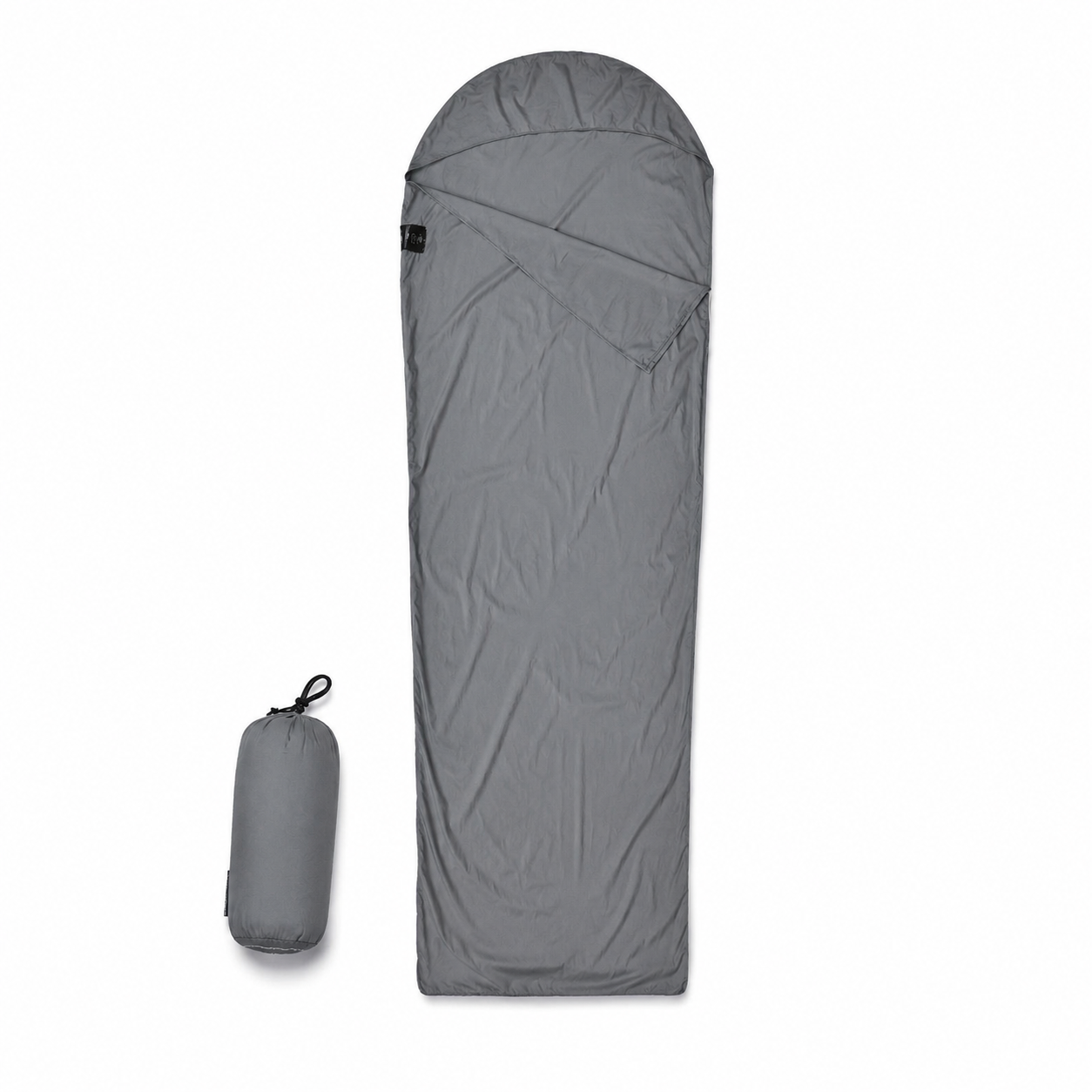 Liner de voyage camping Passion Randonnee replie dans sa pochette, ultra compact.