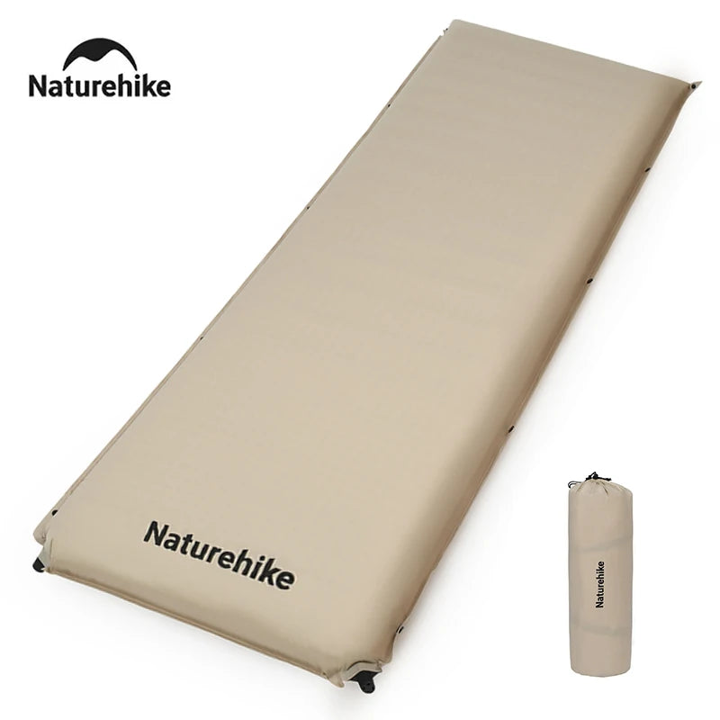 Matelas gonflable épais 10cm camping porté en action outdoor Passion Randonnée.