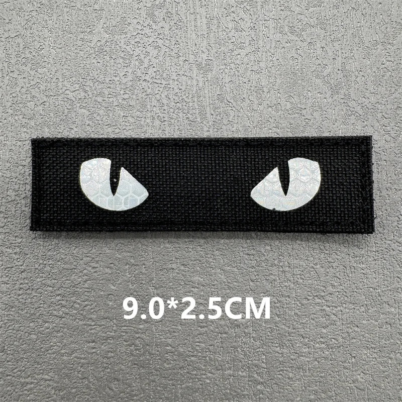 Détail fermeture de patch velcro motif original pour équipement randonnée Passion Randonnée.