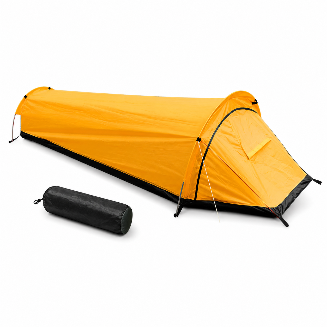 Tente bivouac ultralegere 1 personne Passion Randonnee repliee dans son sac.