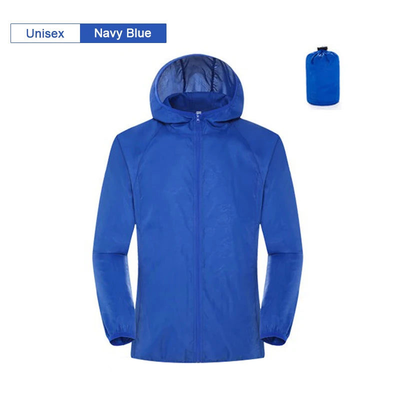Gros plan sur la veste aventure Passion Randonnee, rendu tissu coupe-vent.