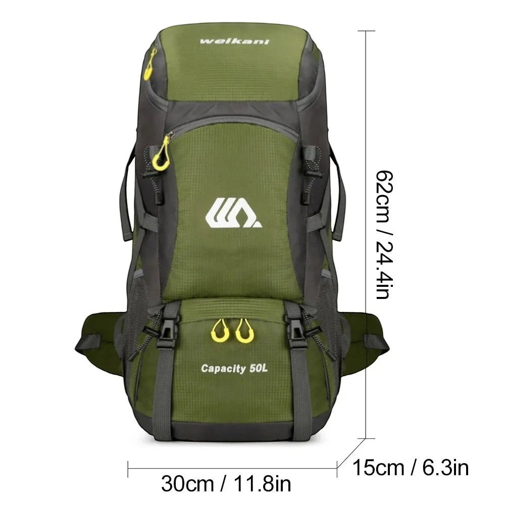 Sac à dos de randonnée à armature externe Passion Randonnée 50 L, en nylon vert et gris, avec des touches de jaune.