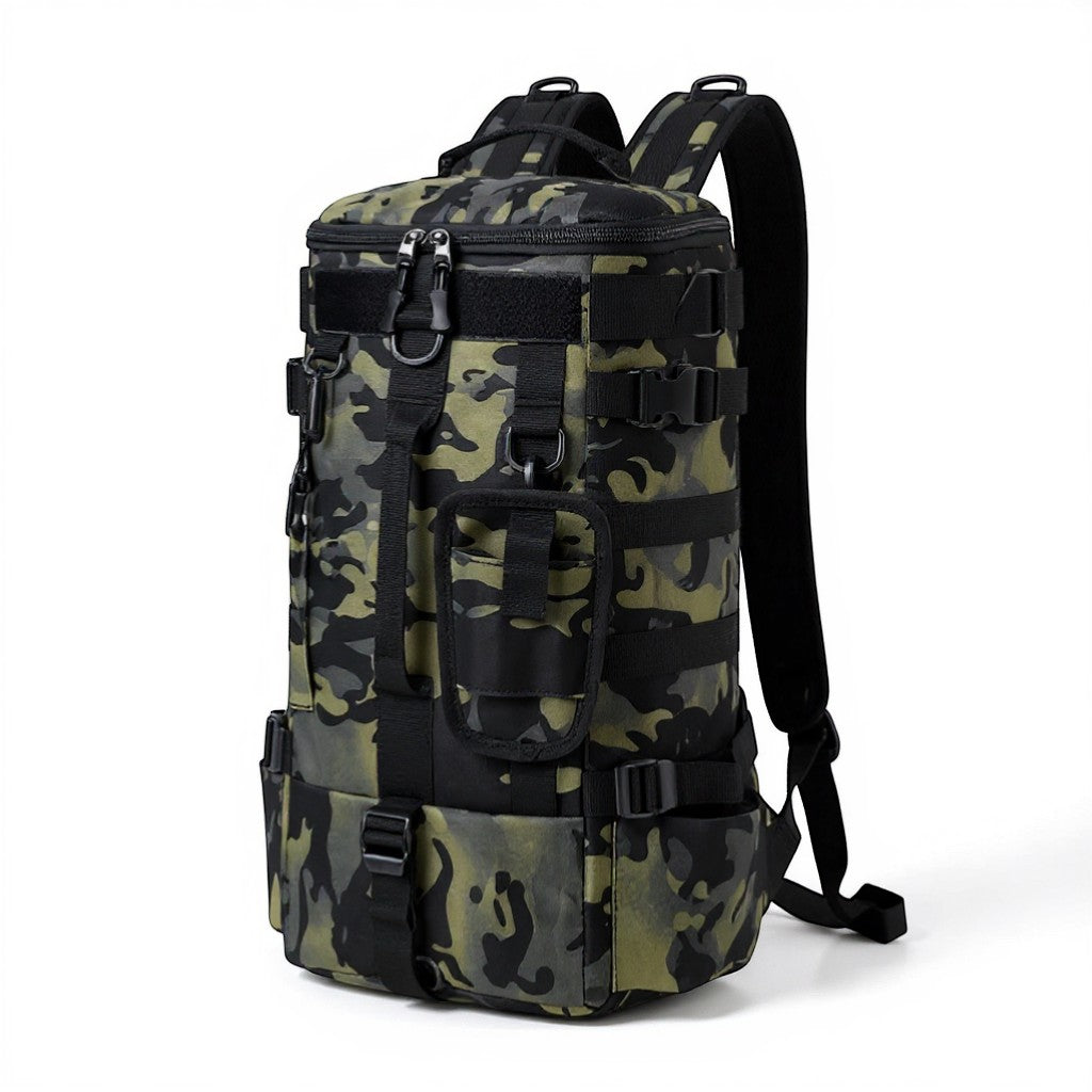 Sac à dos Passion Randonnée en nylon camouflage avec porte-cannes intégrés et multiples compartiments pour la pêche et la randonnée